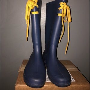 Tall rain boots